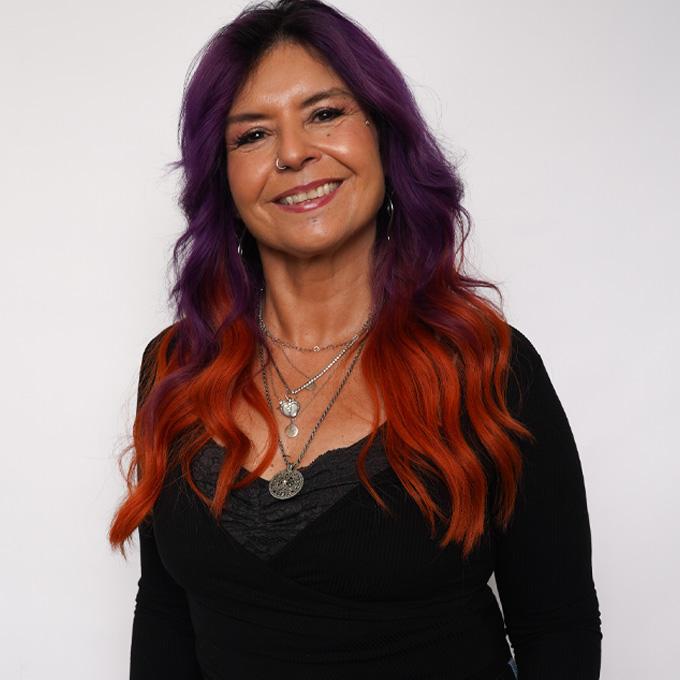 Master Stylist Kari Rivera, VoMor™ hand tied specialist