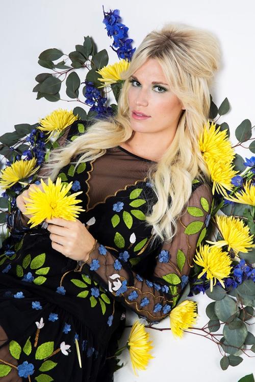 floral flowers plants fashion beauty hair makeup spring summer bold