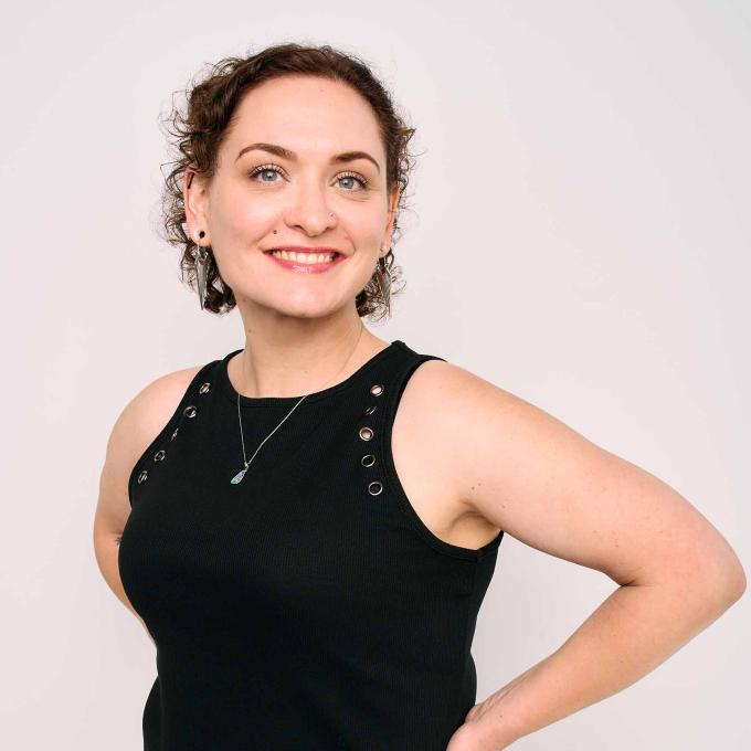 Image of dosha team member Amanda Roeszler - Esthetician