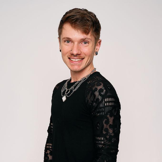 Colton Bennett | Dosha Salon Spa Stylist