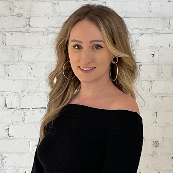 Gyrid Dilley - Dosha Salon Spa Stylist at Bridgeport Gyrid Dilley - Dosha Salon Spa Stylist at Bridgeport