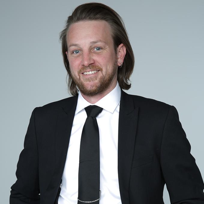 Dosha Salon Spa Master Stylist Joe Ortis Dosha Salon Spa Master Stylist Joe Ortis